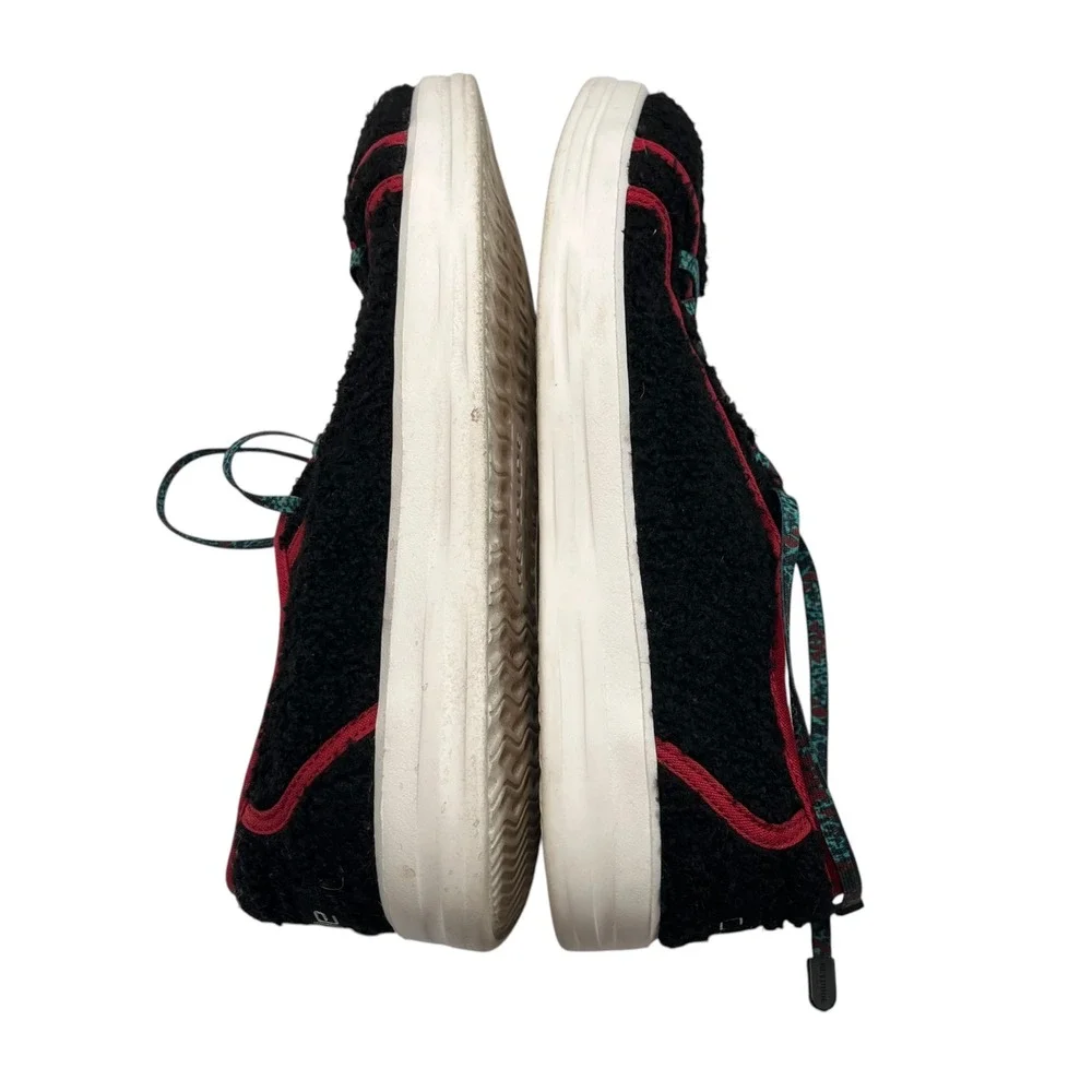 Hey Dude Karina Sherpa Womens 9 Moonless Sangria Black Red Cozy Lace Up Sneakers